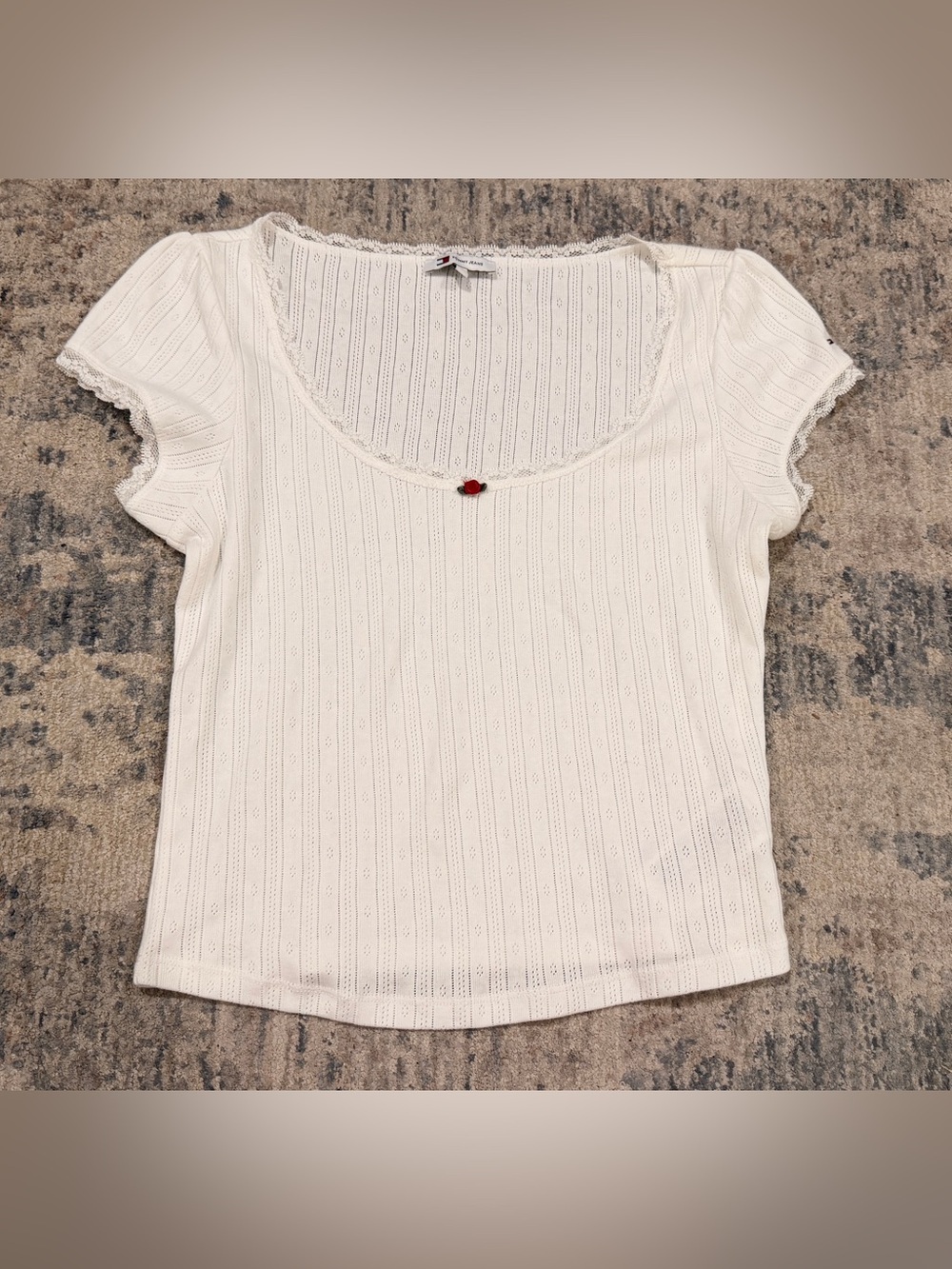 Y2K Tommy Hilfiger White Lace-Trim Short Sleeve Tee with Red Heart Appliqué
